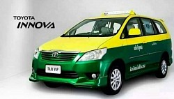 innova 7 seater car